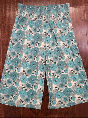 Womens bamboo wide leg flowy pants with pockets